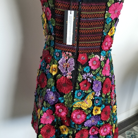 Floral and butterfly Linsey embroidery dress -  NWT - Picture 5 of 5
